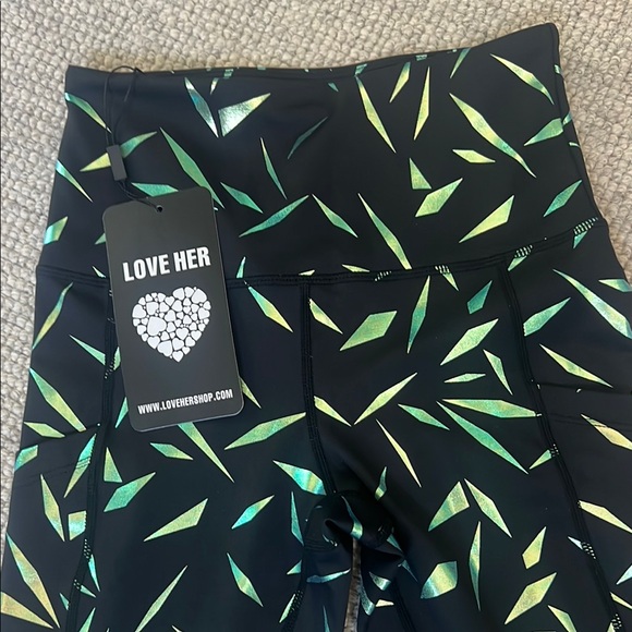 Black and green Patterned Leggings - Picture 2 of 4